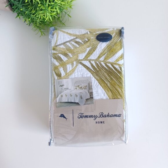 Tommy Bahama Breezeway Quilted King Sham | NWT | Palm Embroidery | White & Green - Picture 5 of 8